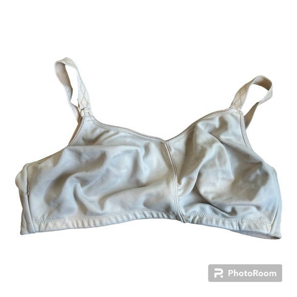 Bravado Other - Bravado Essential Embrace 122 Nursing Bra 40 D/E (DD) Chai Almond
